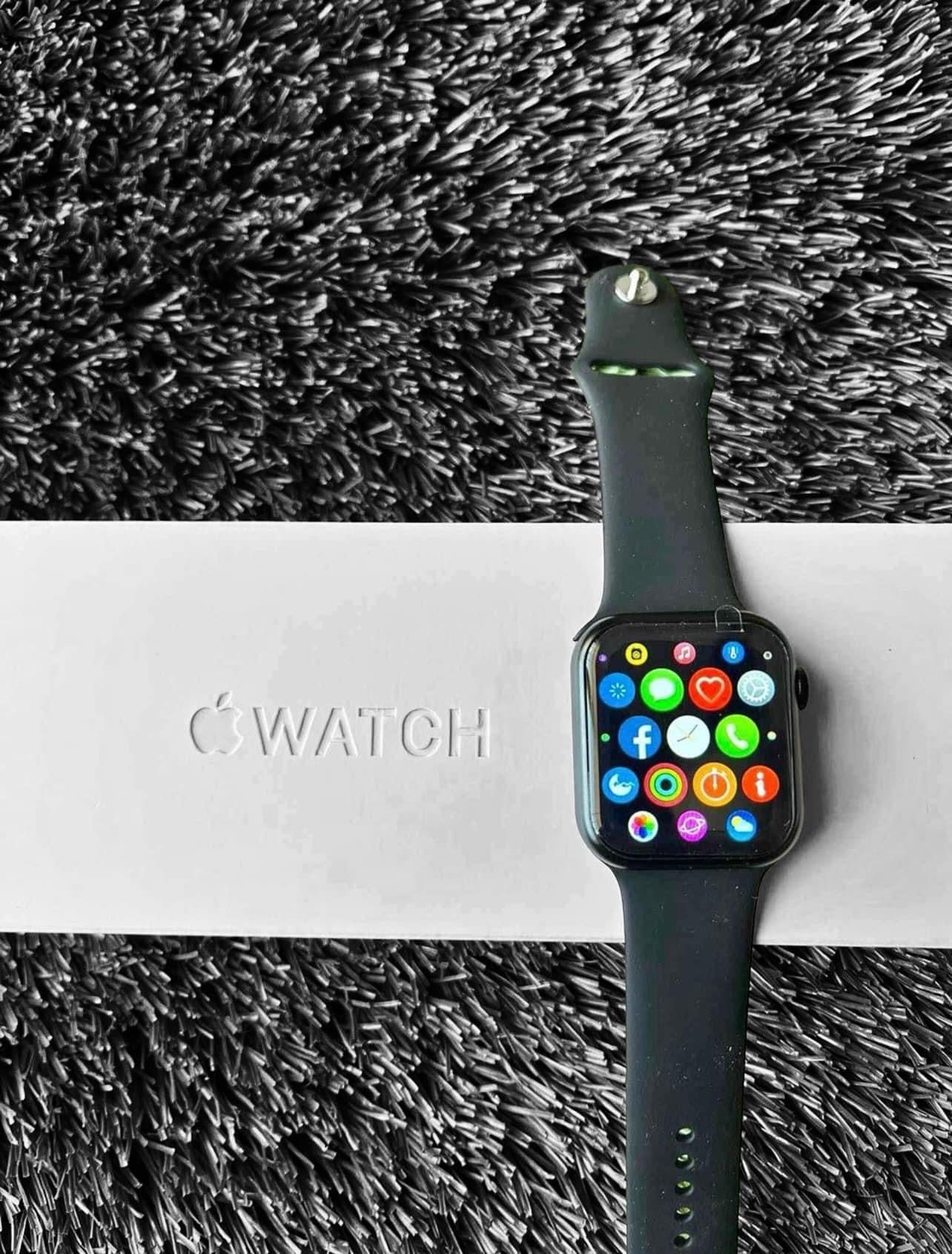 Apple Watch Series 8 45 mm